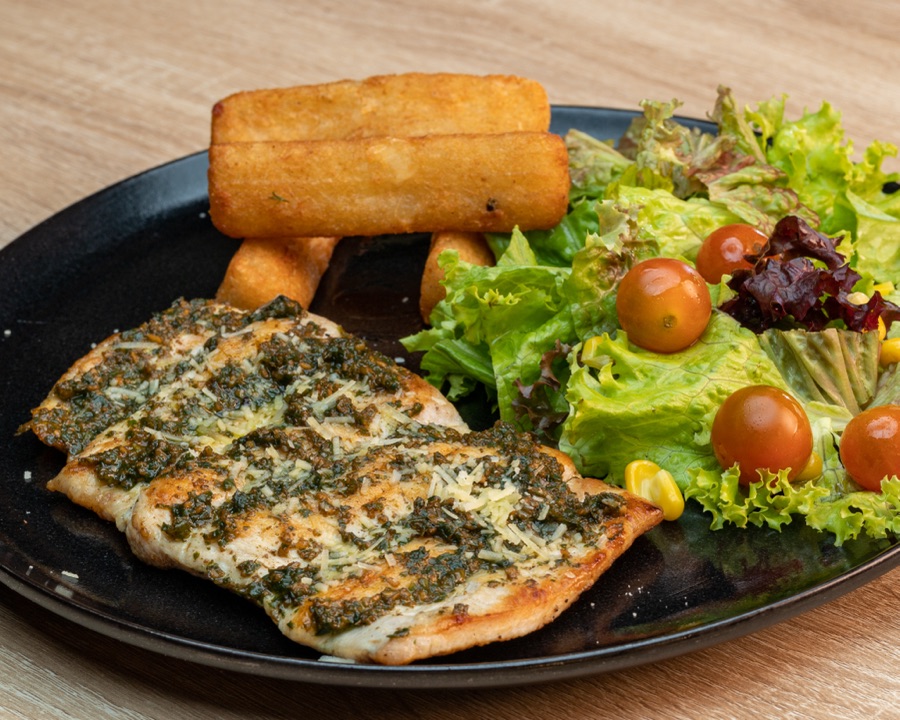 AL PESTO CON POLLO